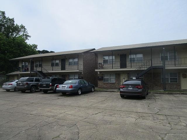 1st image of 109 Mitchell St #202