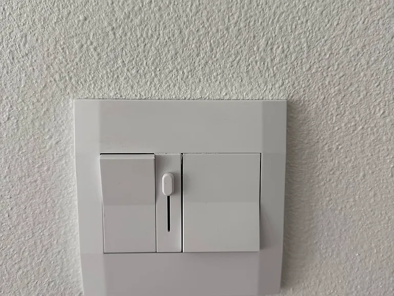 All house with dimiable light switch