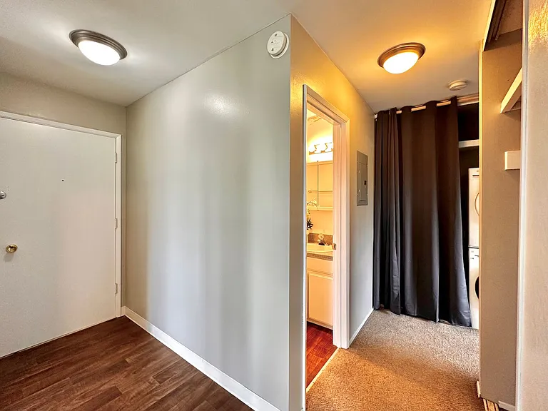 Jet Vista Apt — Photo 9