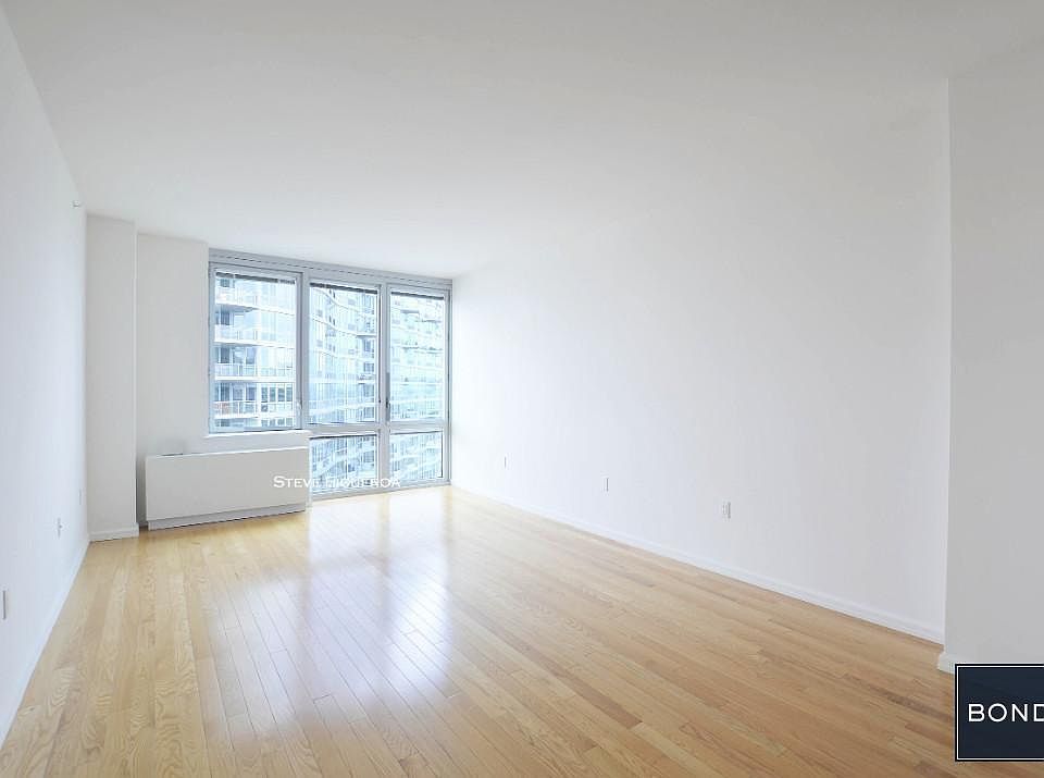 1st image of 4545 Center Blvd APT 415