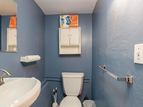 5th image of 634 Taraval St