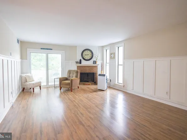 25 S Church Rd Unit 72-U072, Maple Shade, NJ 08052