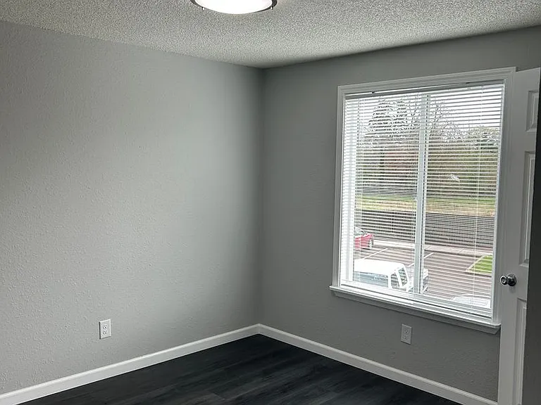 Whitman Park Apartments — Photo 29