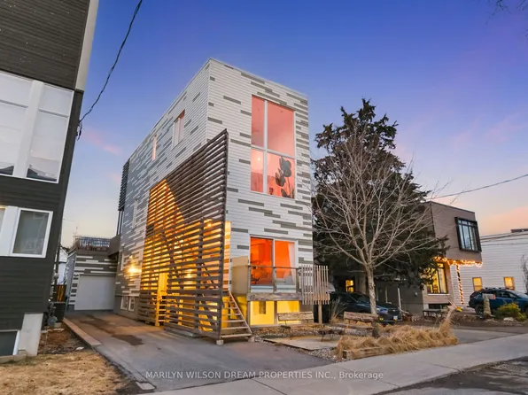 67 Pinhey St W, Ottawa, ON K1Y 1T5