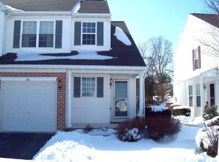 201 Red Rock Cir, Royersford, PA 19468