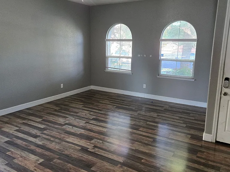 1181 Bluegrass St — Photo 10