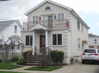 16019 97th St, Howard Beach, NY 11414