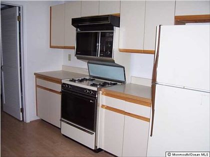 2nd image of 994A Buckingham Dr