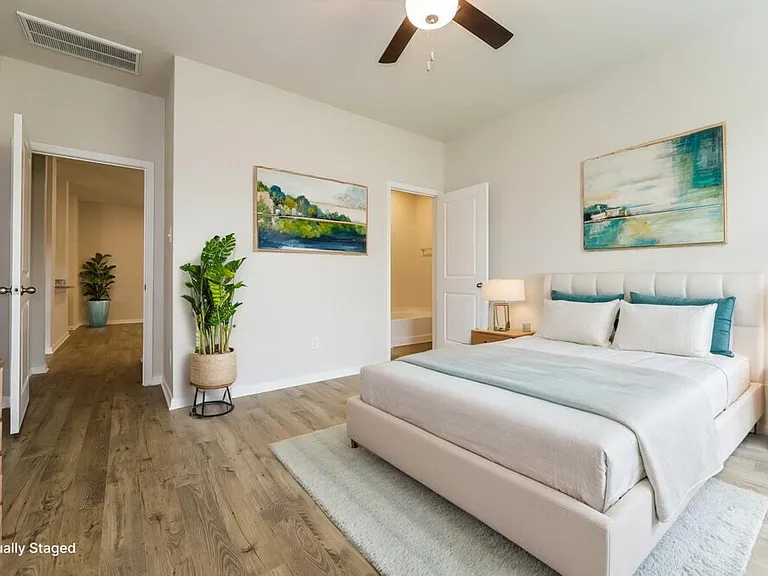 16435 Honeysuckle Hill Dr — Photo 11