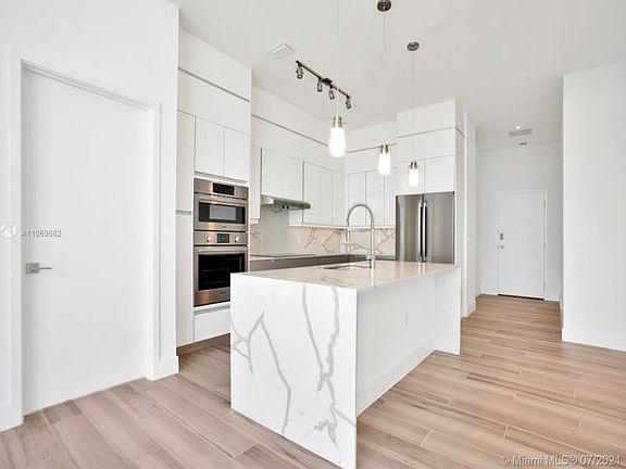 2nd image of 400 NW 1st Ave Penthouse 4605