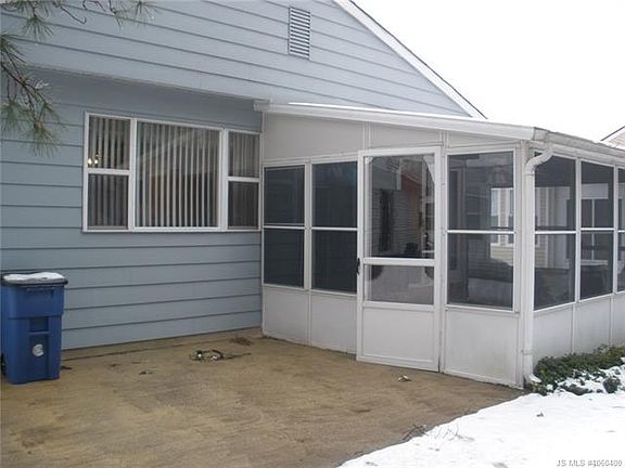 3rd image of 257 Costa Mesa Dr
