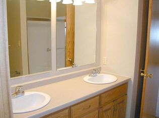 3496 28th Ave S, Grand Forks, ND 58201