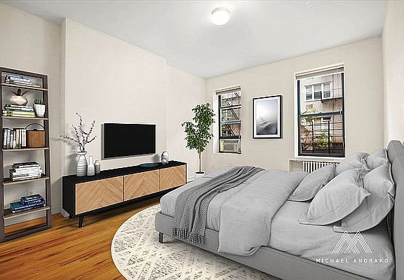 4th image of 420 E 83rd St #2E