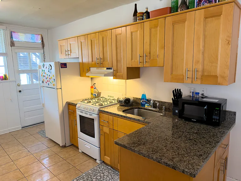 3204 Stuart Ave #B — Photo 10