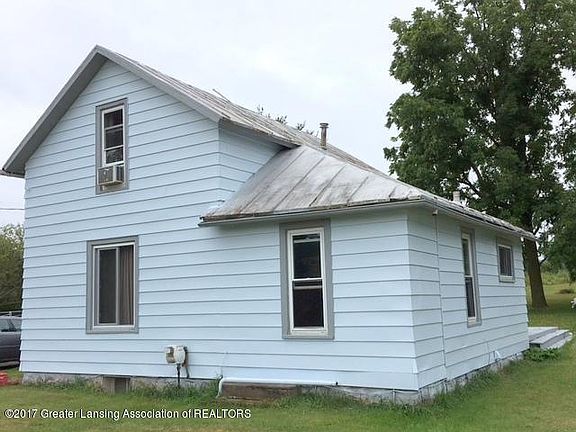 2nd image of 4685 W Grand Ledge Hwy