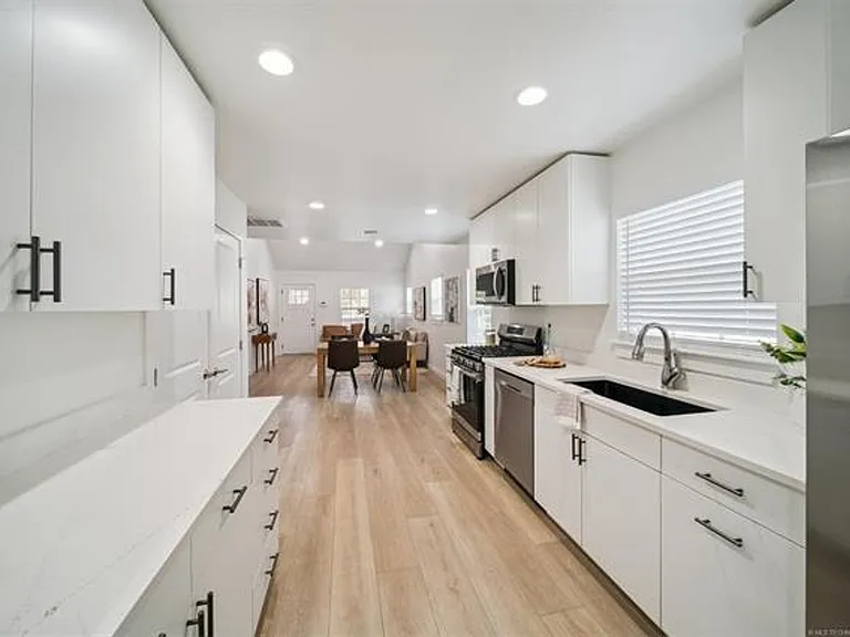 1139 S Birmingham Ave — Photo 6