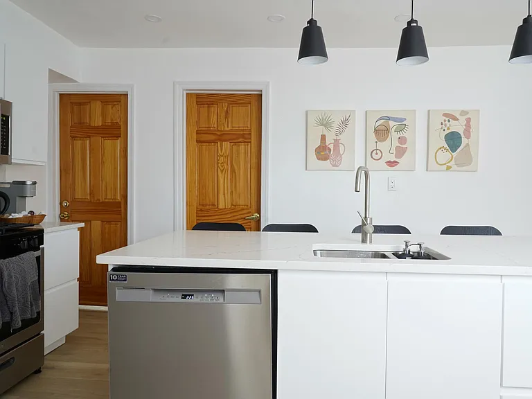 400 McCabe Ave #1 — Photo 14