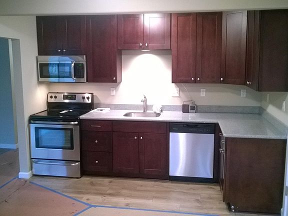 2nd image of 262 NE Creek Way