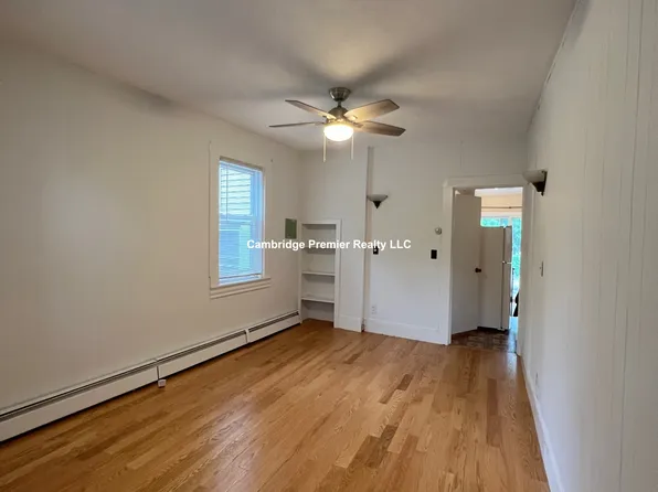 95 Hampshire St APT 2, Cambridge, MA 02139