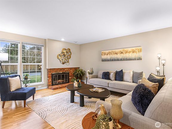 5th image of 16828 NE 18th Street