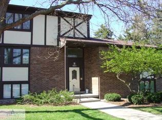 6165 Innkeepers Ct APT 77, East Lansing, MI 48823