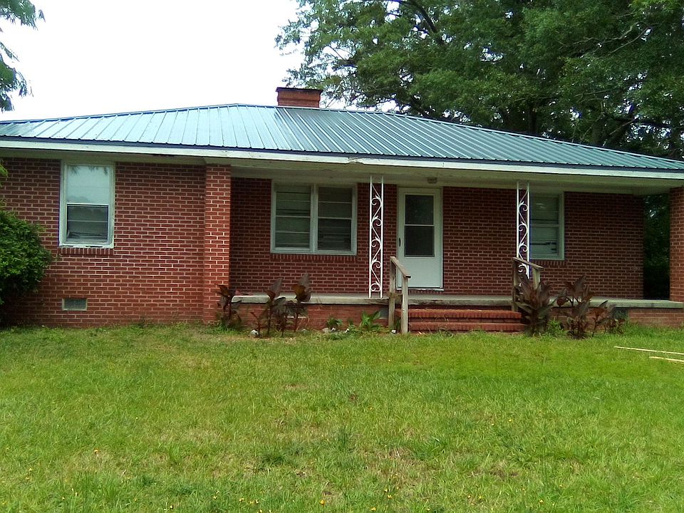 2nd image of 3305 Carey Rd