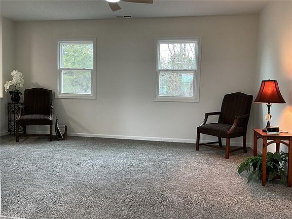 4th image of 4910 Pine Hall Rd