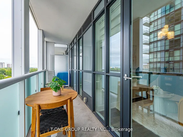 188 Fairview Mall Dr #915 — Photo 19