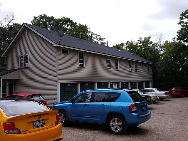 336 Saint Charles St photo 1