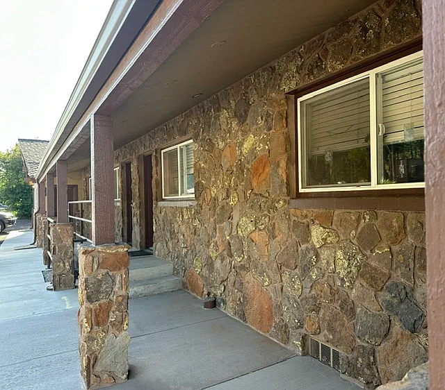 1212 W Palmer Ave #1 — Photo 3