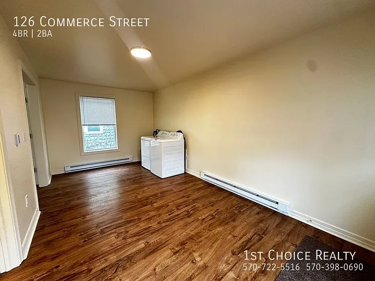 126 Commerce St — Photo 14