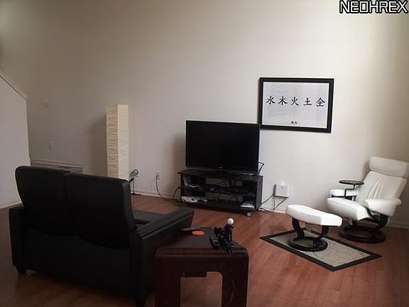 3rd image of 1360 Kendal Dr