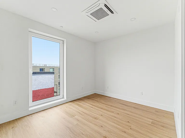 1035 Commonwealth Ave #501 — Photo 14