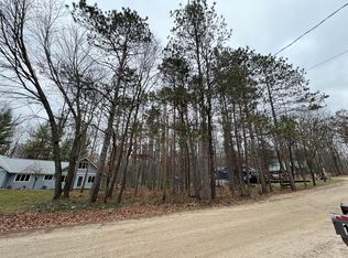 12120 Cape Breton Dr, Stanwood, MI