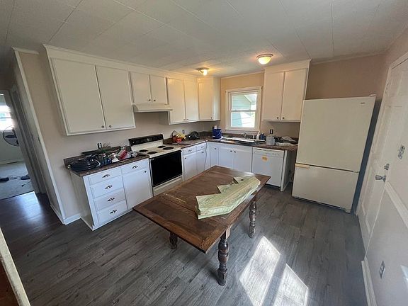 5th image of 101 Union St