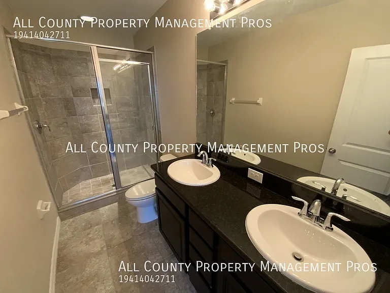 4464 Aqua Mirage St — Photo 10