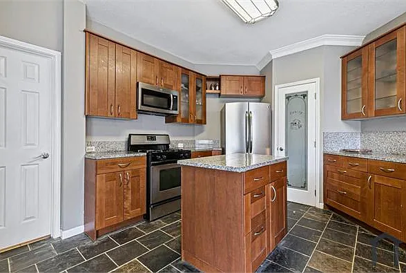 2125 Spring Mills Rd — Photo 10