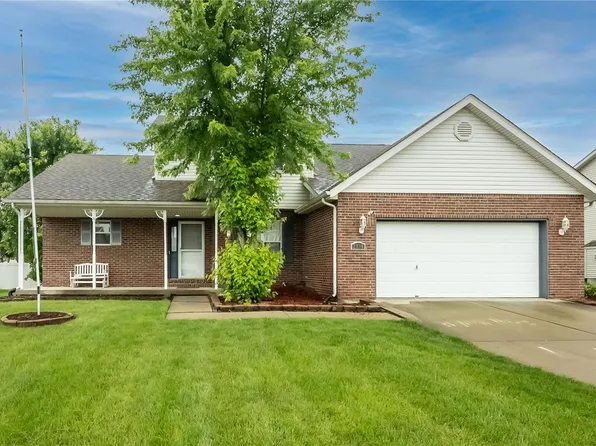 2716 Lake Lucerne Dr, Shiloh, IL 62221