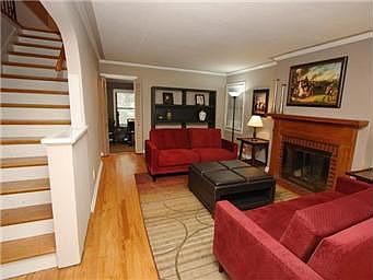 4th image of 435 E 80th St