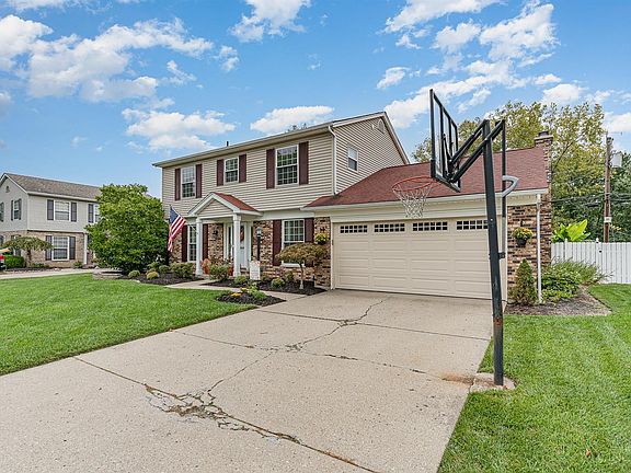 3rd image of 7341 Pickway Dr