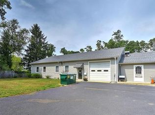 18 Indian Rd, Manahawkin, NJ 08050