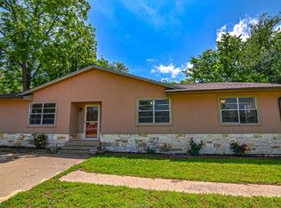 720 S Sims Ave, Bryan, TX 77803