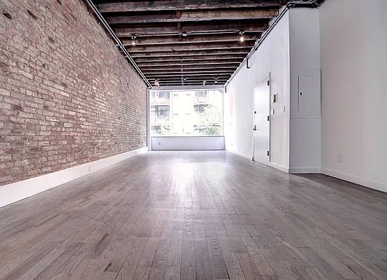 Rented by Urbane Brokerage | media 2