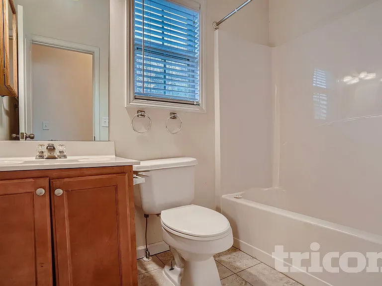 18 Parklin Trl — Photo 17