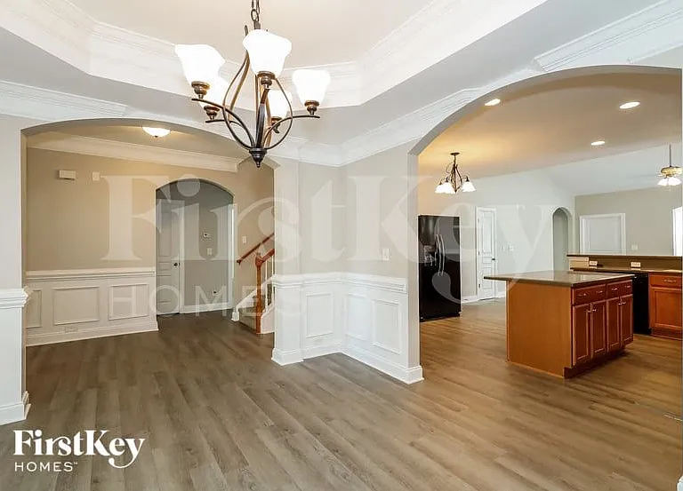 1005 Phar Lap Dr — Photo 6