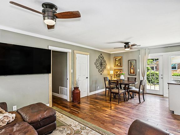 2nd image of 3720 Swan Ln