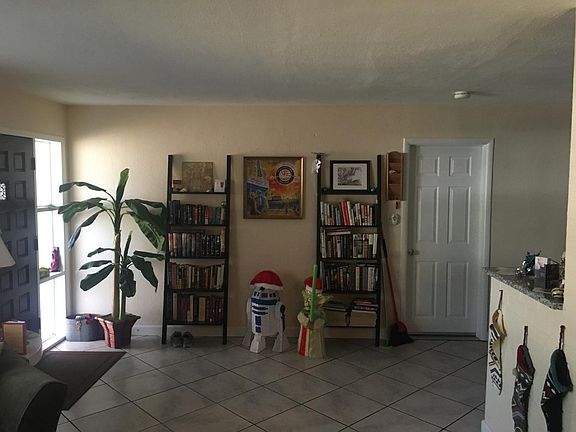 4th image of 74 Arnoni Dr