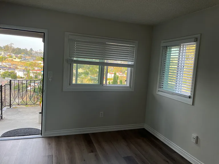 2810 Union — Photo 20