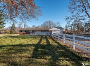 9734 S Stoney Creek Rd, Carleton, MI 48117