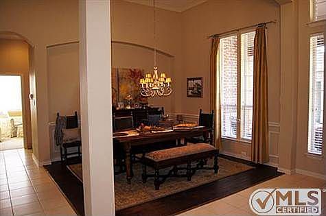 5th image of 1303 Haddington Ln